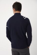 Polo Cuello Asimétrico Regular Fit - Imagen 2