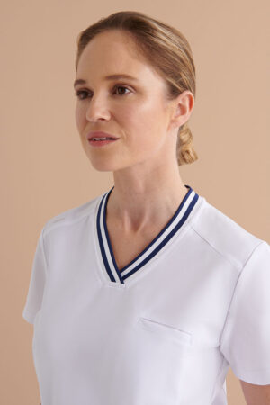 Casaca Sanitaria Cuello V Mujer Slim Fit